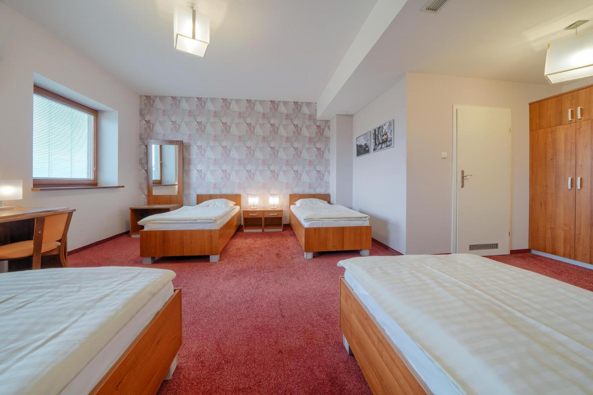 Hotel Aviator Kamien Slaski Eksteriør billede