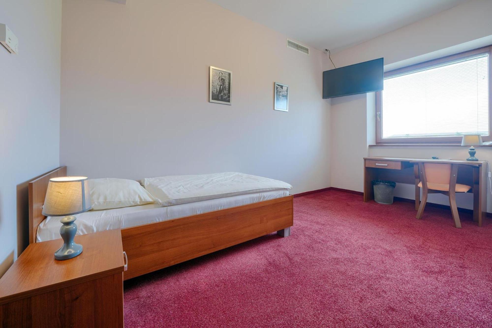 Hotel Aviator Kamien Slaski Eksteriør billede